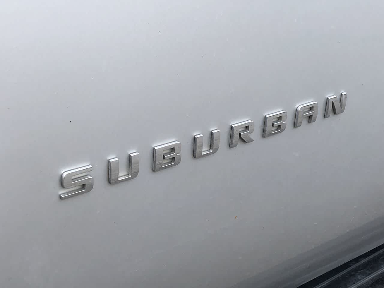 Thumbnail: 2010 Chevrolet Suburban - 18