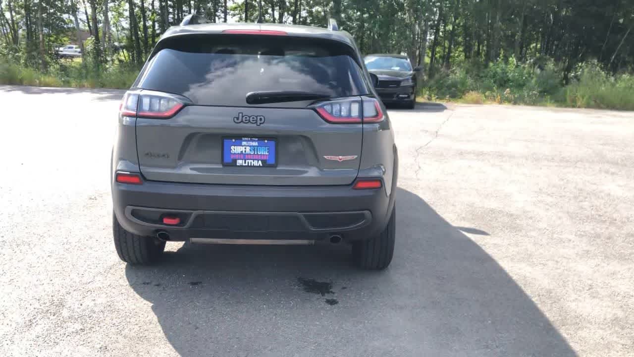 Thumbnail: 2022 Jeep Cherokee - 12