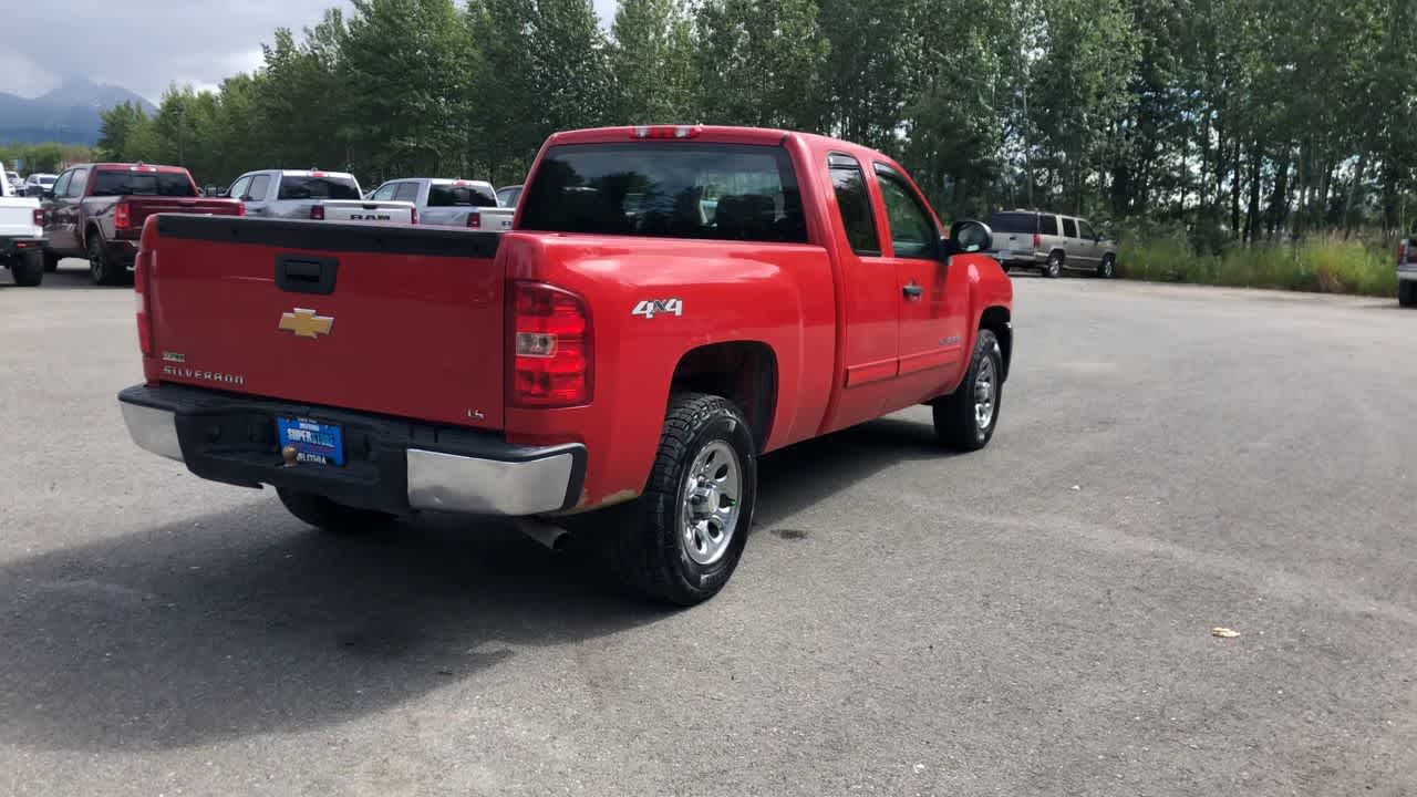 Thumbnail: 2012 Chevrolet Silverado 1500 - 13