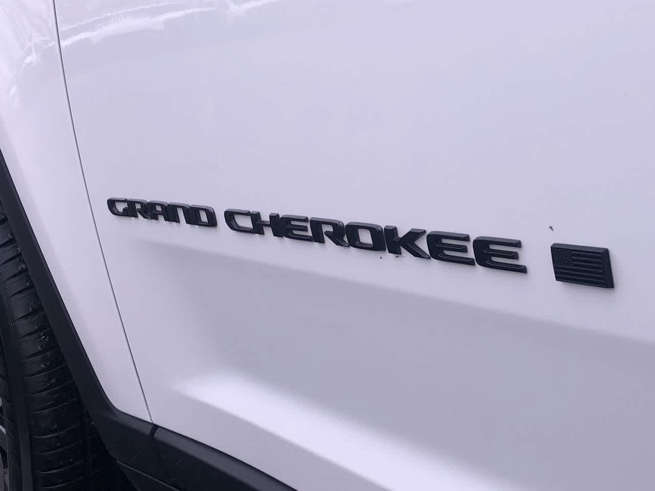 Thumbnail: 2024 Jeep Grand Cherokee L - 18