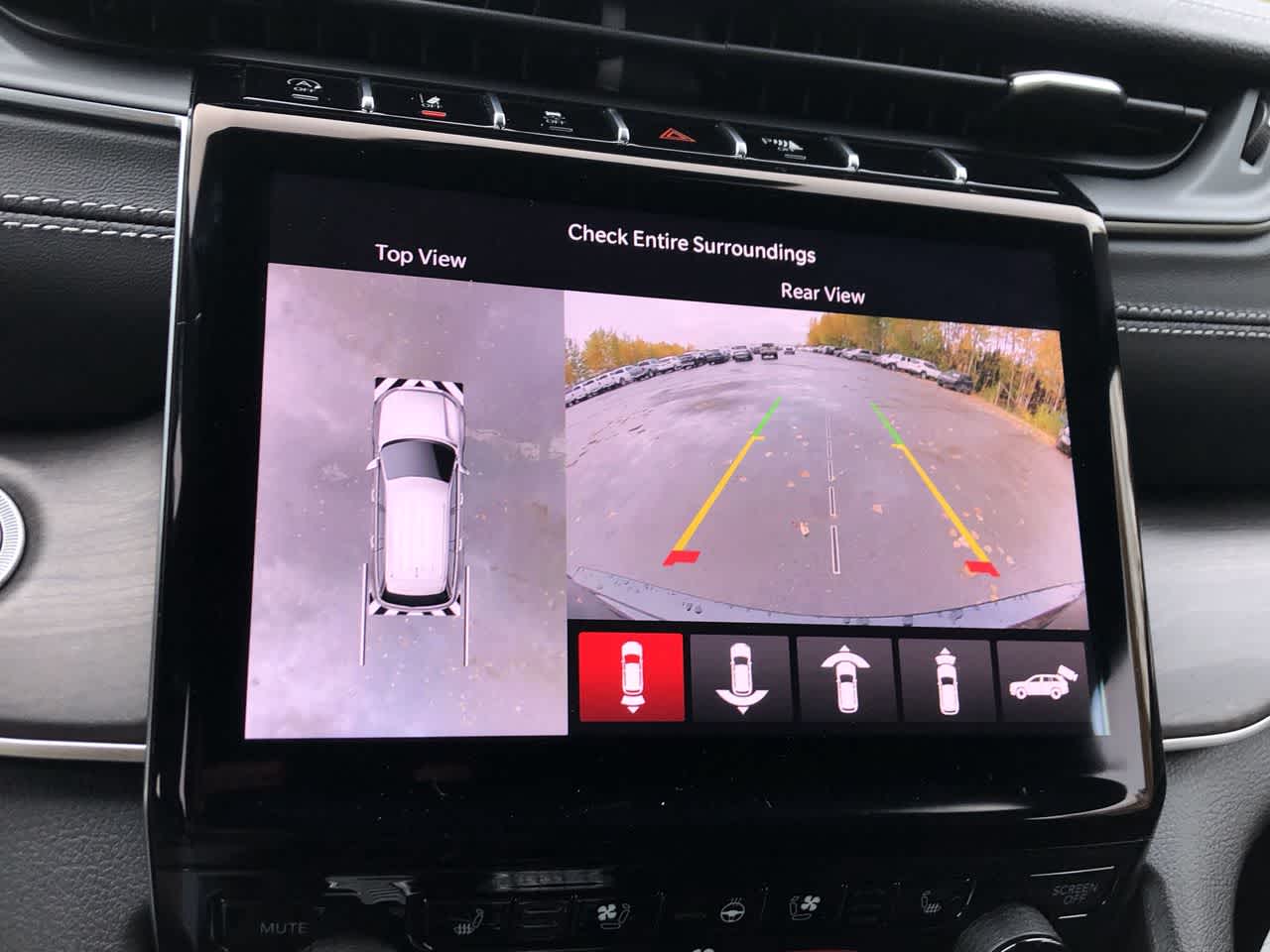 Thumbnail: 2025 Jeep Grand Cherokee - 29