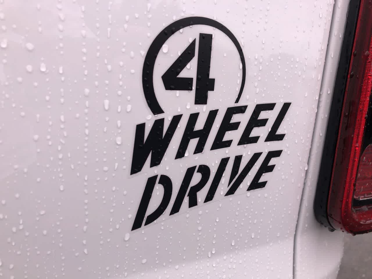 Thumbnail: 2025 Jeep Gladiator - 18