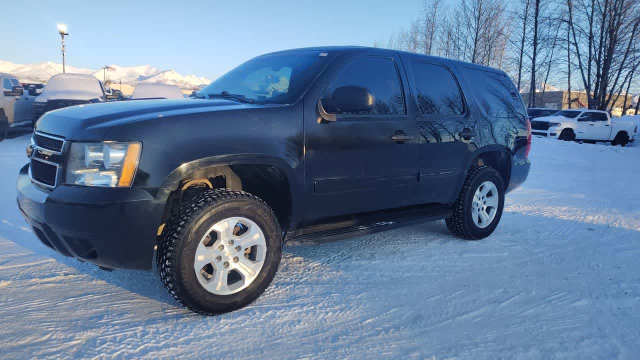 Thumbnail: 2014 Chevrolet Tahoe - 5