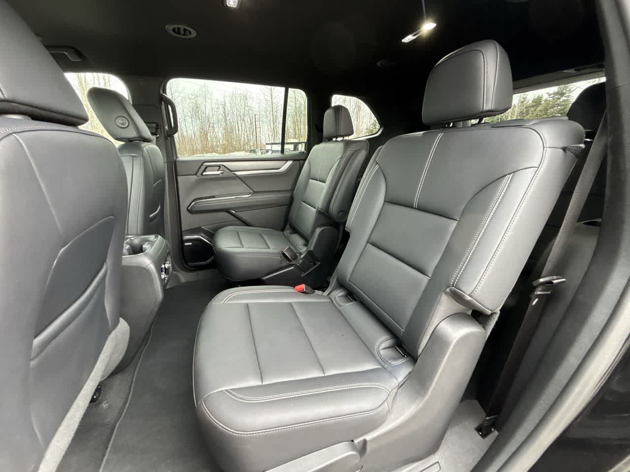 Thumbnail: 2024 GMC Acadia - 22