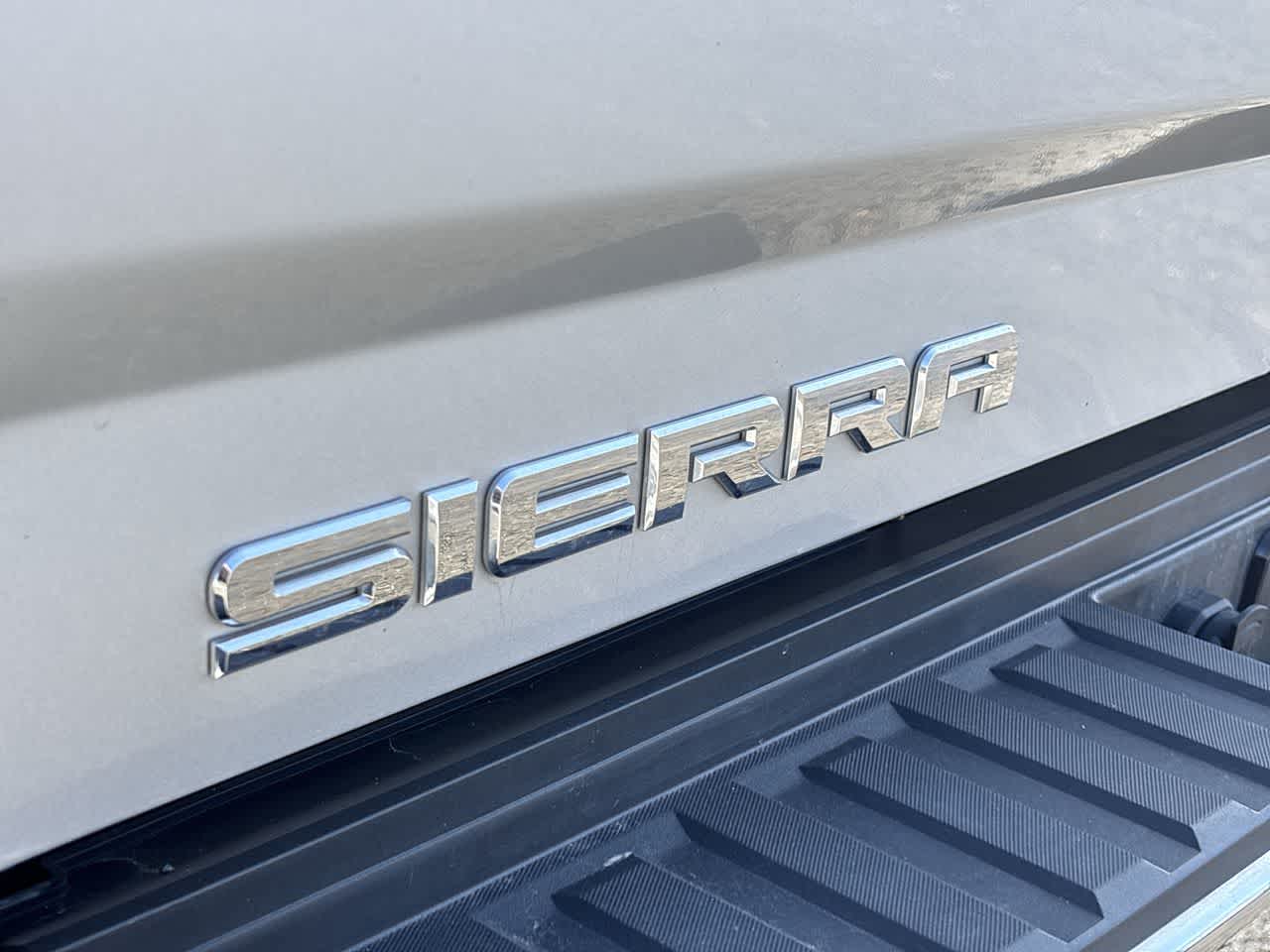 Thumbnail: 2015 GMC Sierra 3500 - 10