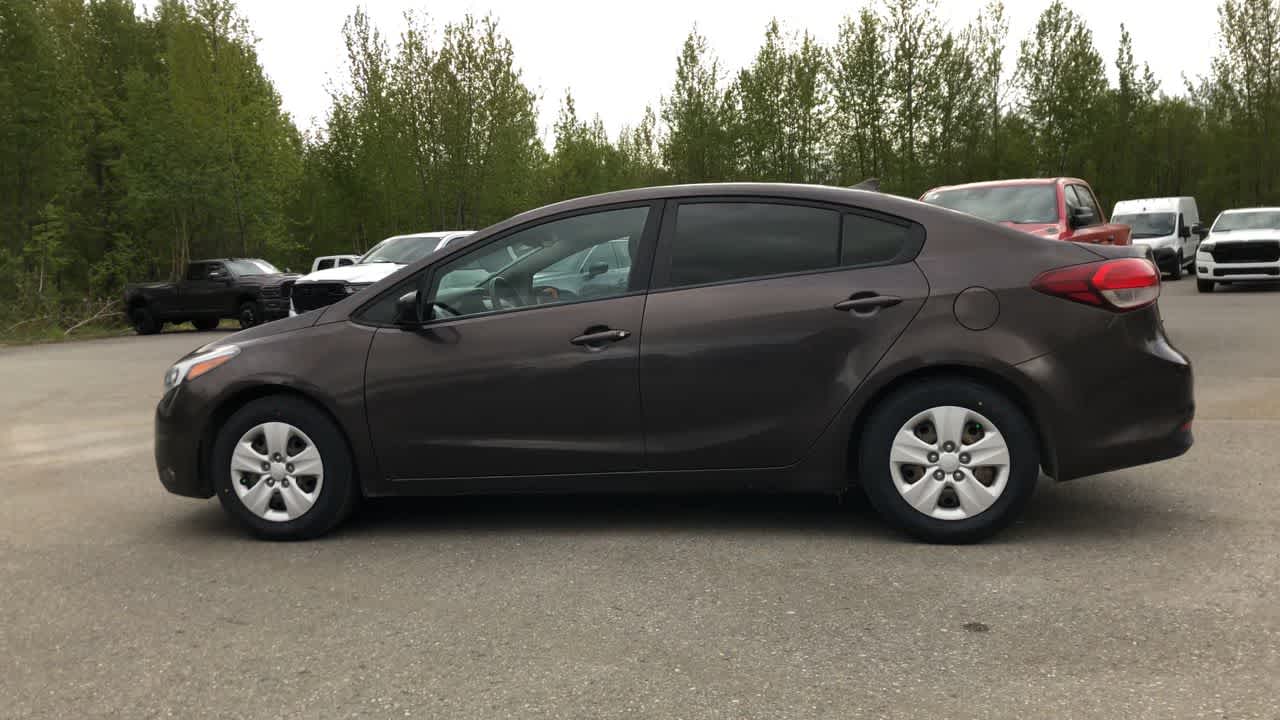 Thumbnail: 2018 Kia Forte - 8