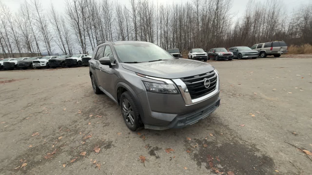 Used 2024 Nissan Pathfinder SV SUV