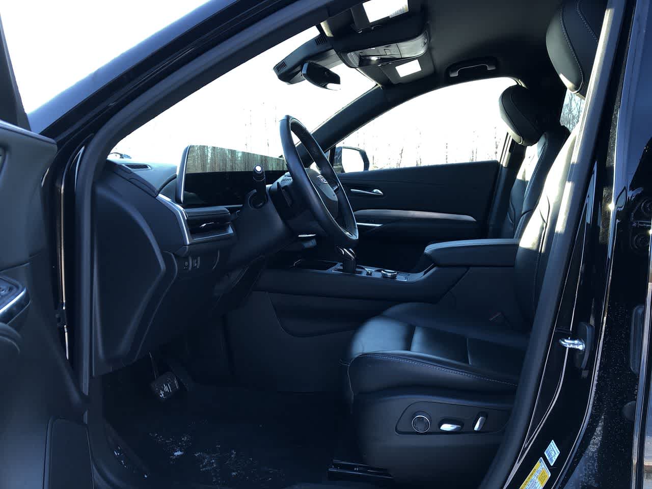Thumbnail: 2024 Cadillac XT4 - 23