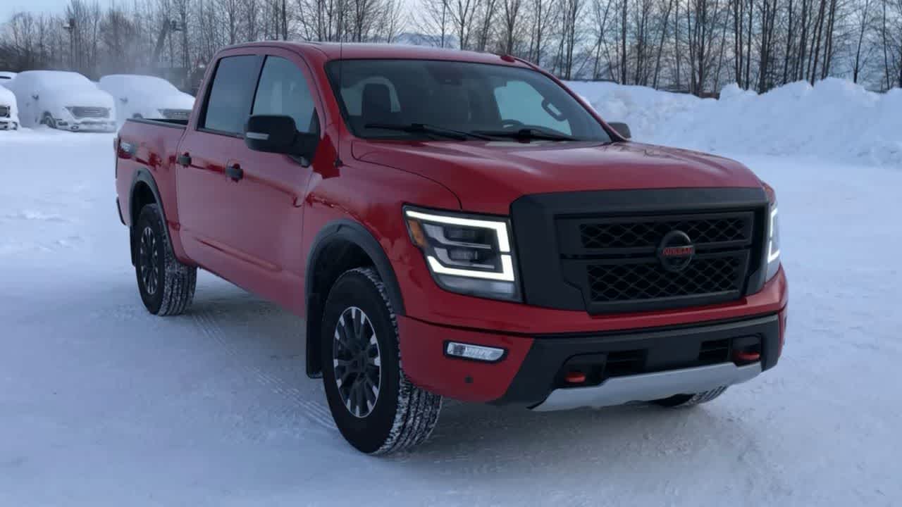 2021 Nissan Titan PRO-4X photo 3