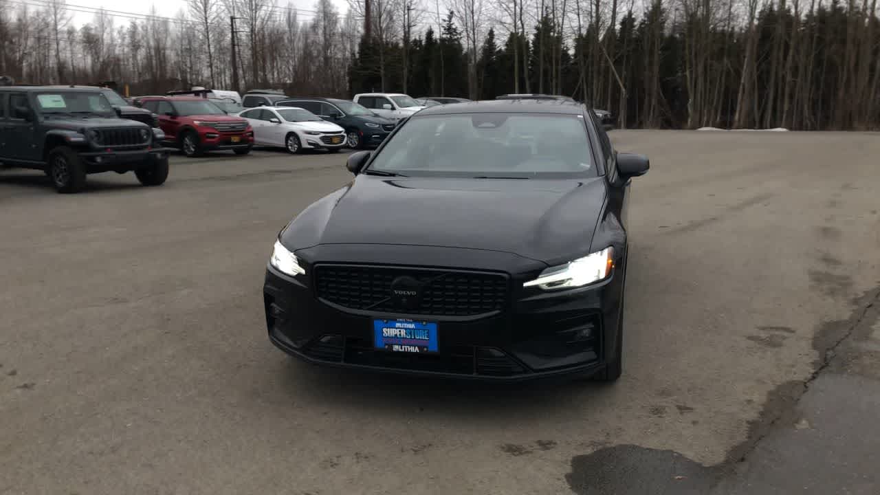 Thumbnail: 2024 Volvo S60 - 4