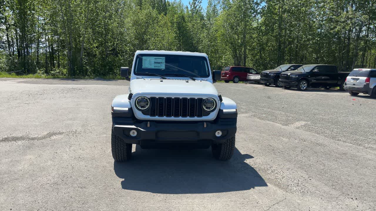 Thumbnail: 2026 Jeep Wrangler - 4