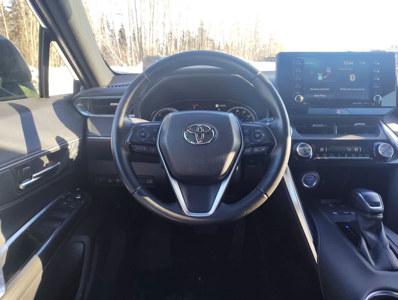 Thumbnail: 2022 Toyota Venza - 17