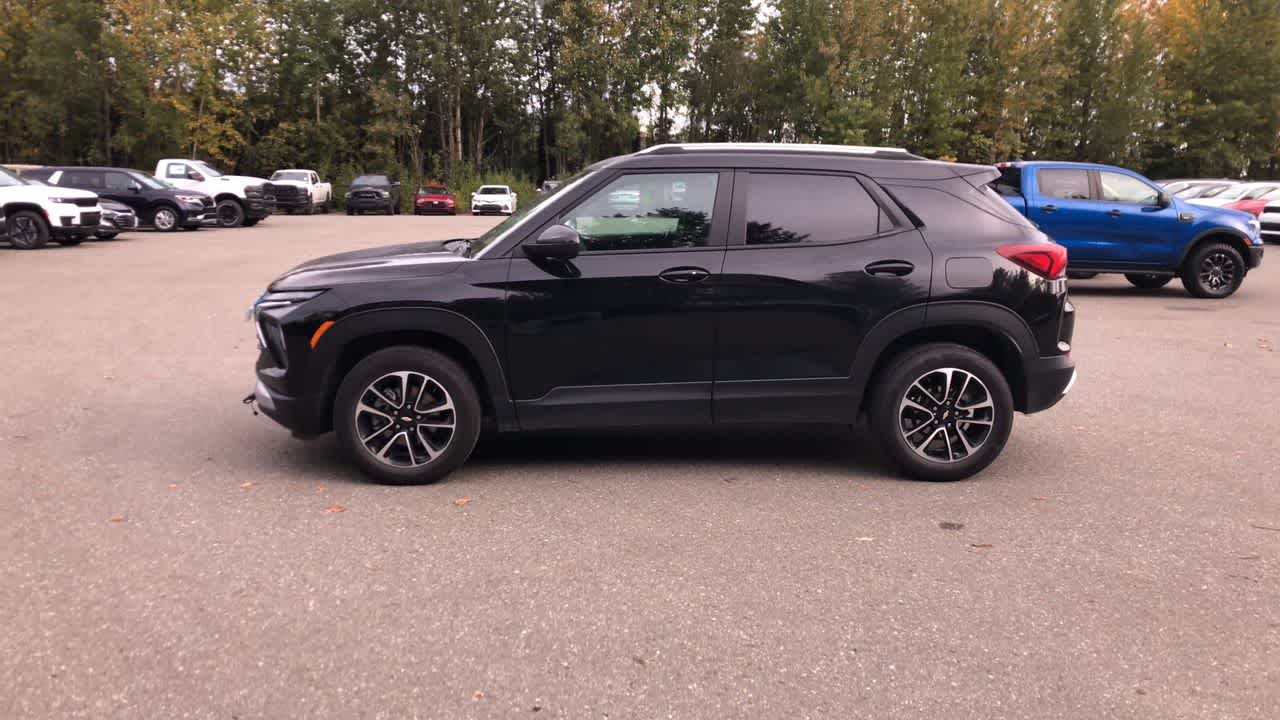 Thumbnail: 2025 Chevrolet TrailBlazer - 8