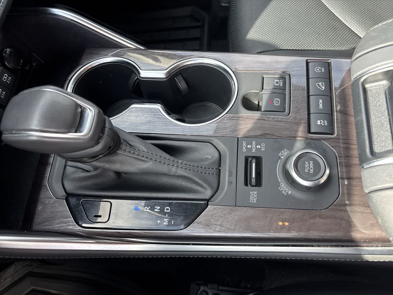 Thumbnail: 2021 Toyota Highlander - 18