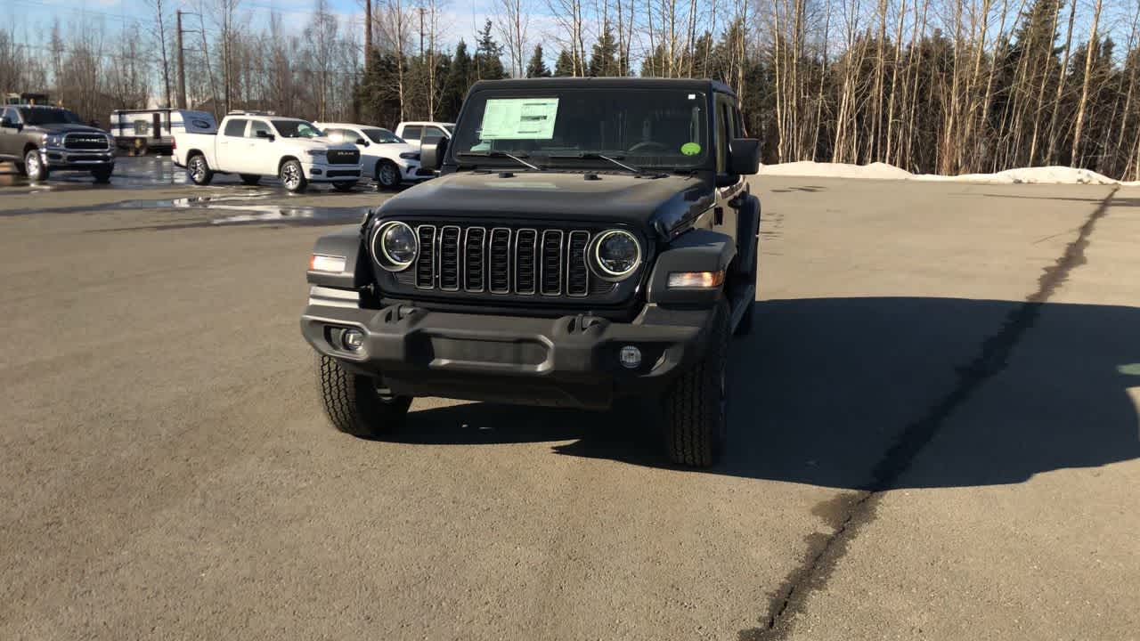 Thumbnail: 2025 Jeep Wrangler - 4