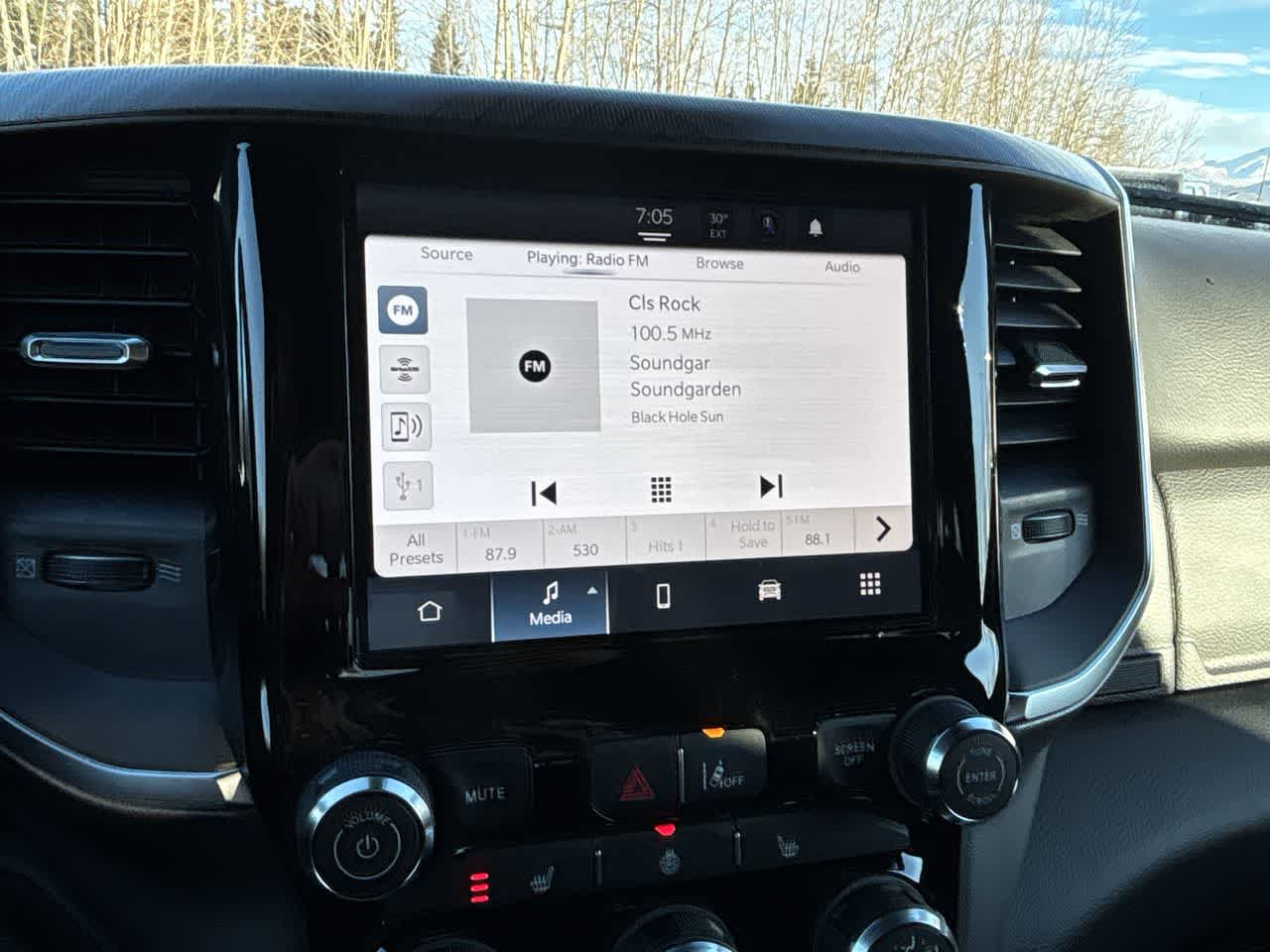 Thumbnail: 2026 RAM 1500 - 26