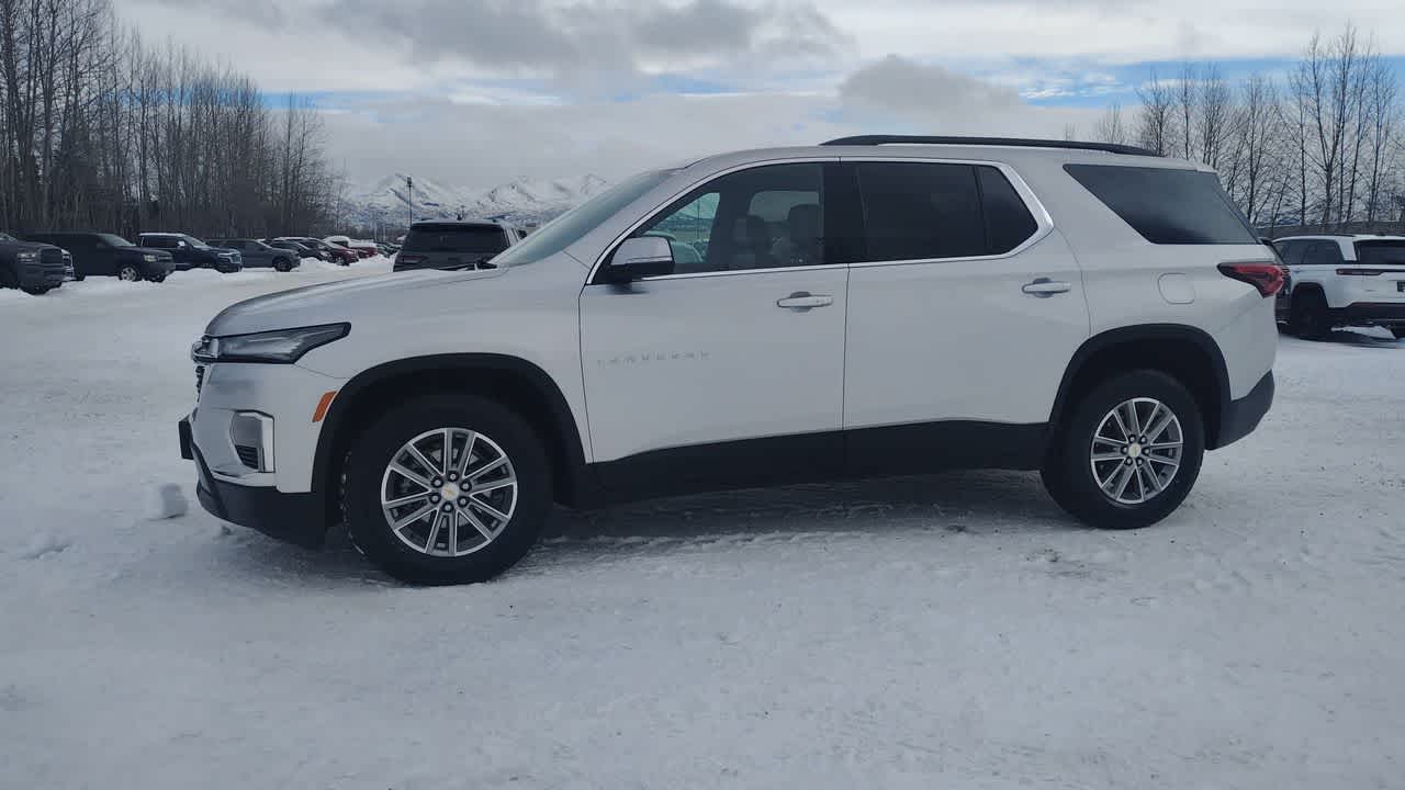 Thumbnail: 2022 Chevrolet Traverse - 14