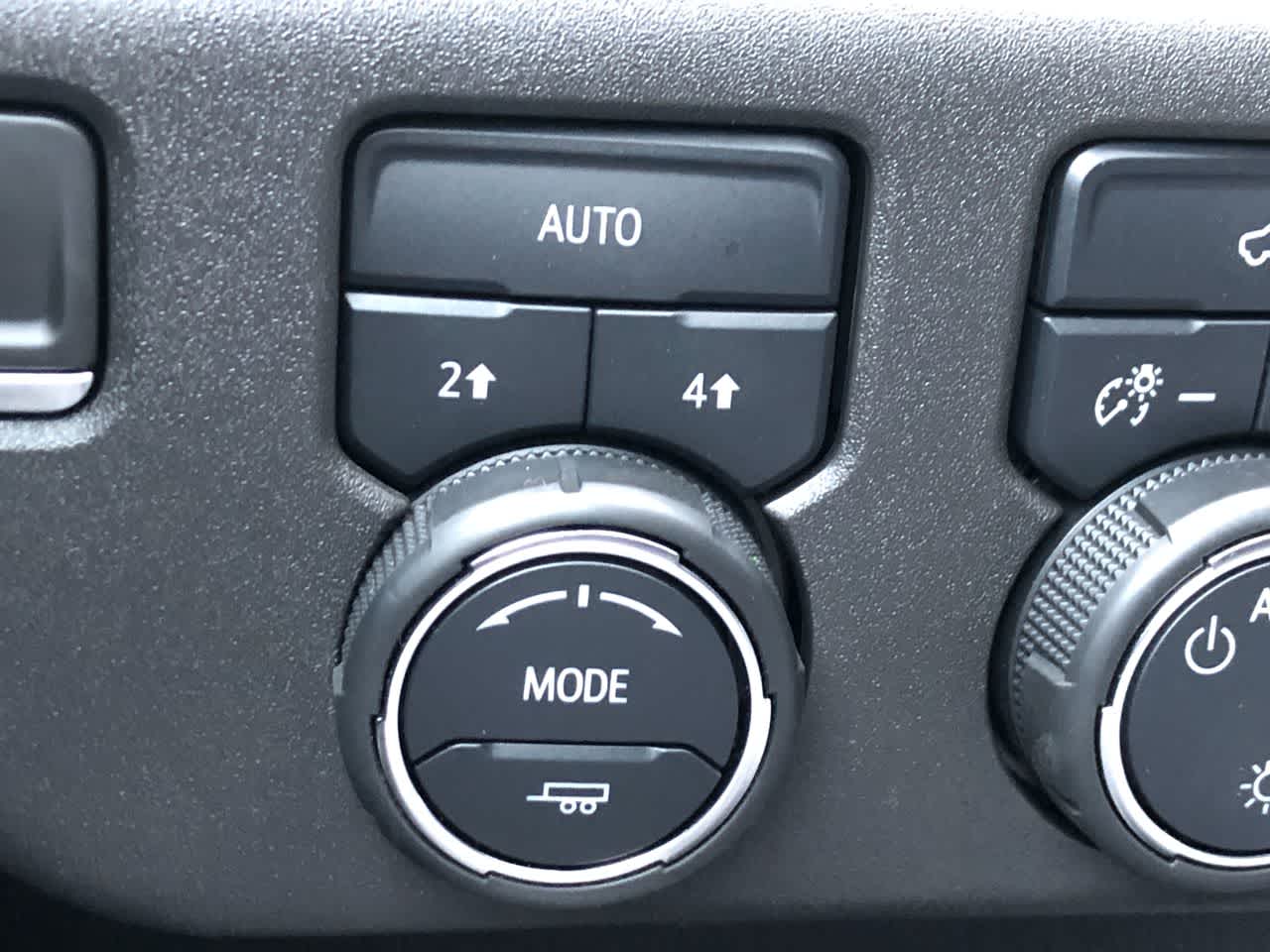 Thumbnail: 2022 Chevrolet Silverado 1500 - 27