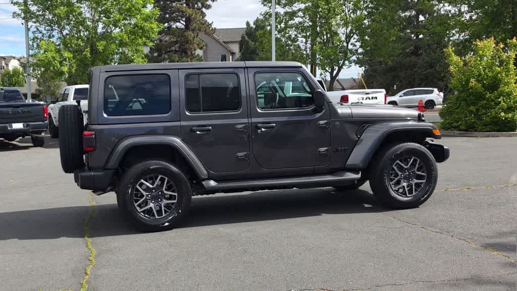 Thumbnail: 2026 Jeep Wrangler - 9