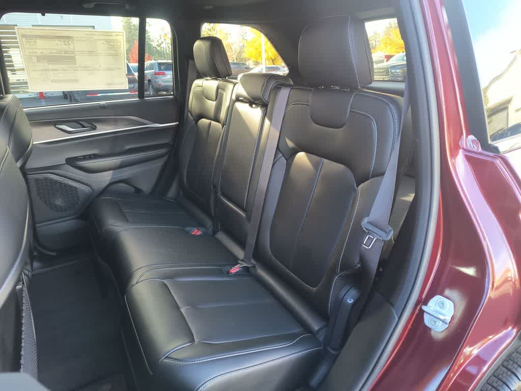 Thumbnail: 2025 Jeep Grand Cherokee - 23