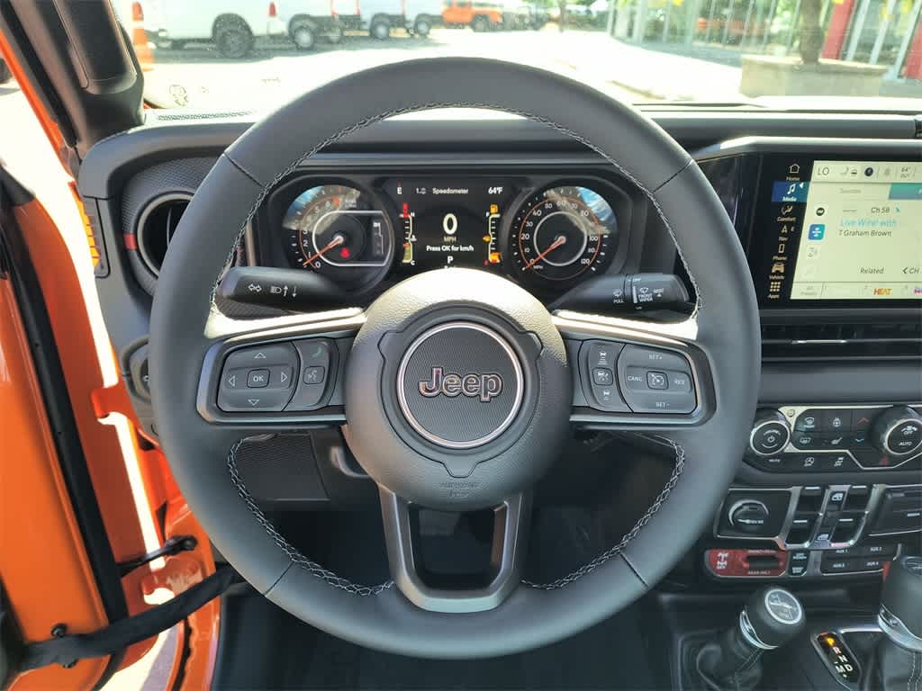 Thumbnail: 2025 Jeep Gladiator - 14