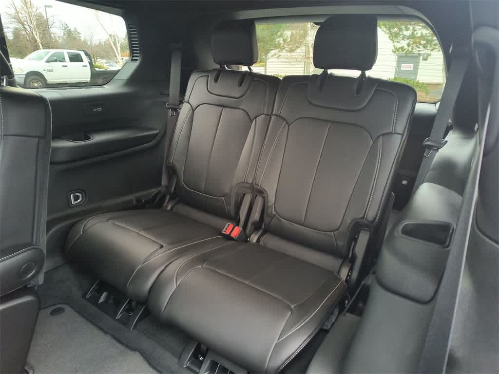 Thumbnail: 2025 Jeep Grand Cherokee - 24