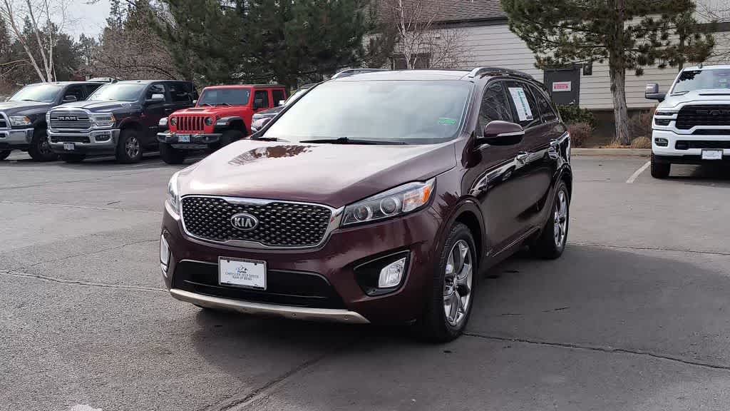 Thumbnail: 2017 Kia Sorento - 4