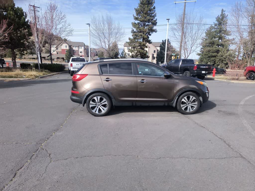 Thumbnail: 2011 Kia Sportage - 6