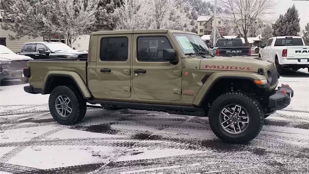 New 2026 Jeep Gladiator MOJAVE 4X4 Pickup