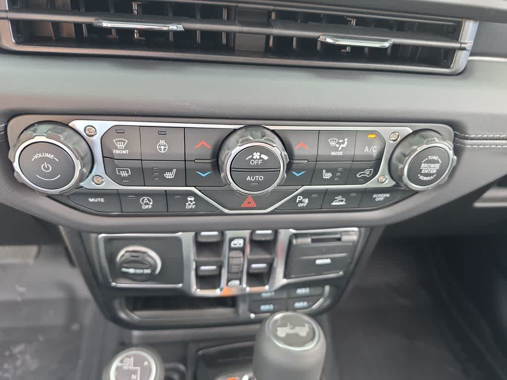 Thumbnail: 2026 Jeep Wrangler - 19