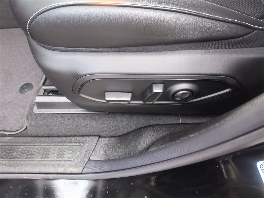 Thumbnail: 2025 Jeep Grand Cherokee - 12