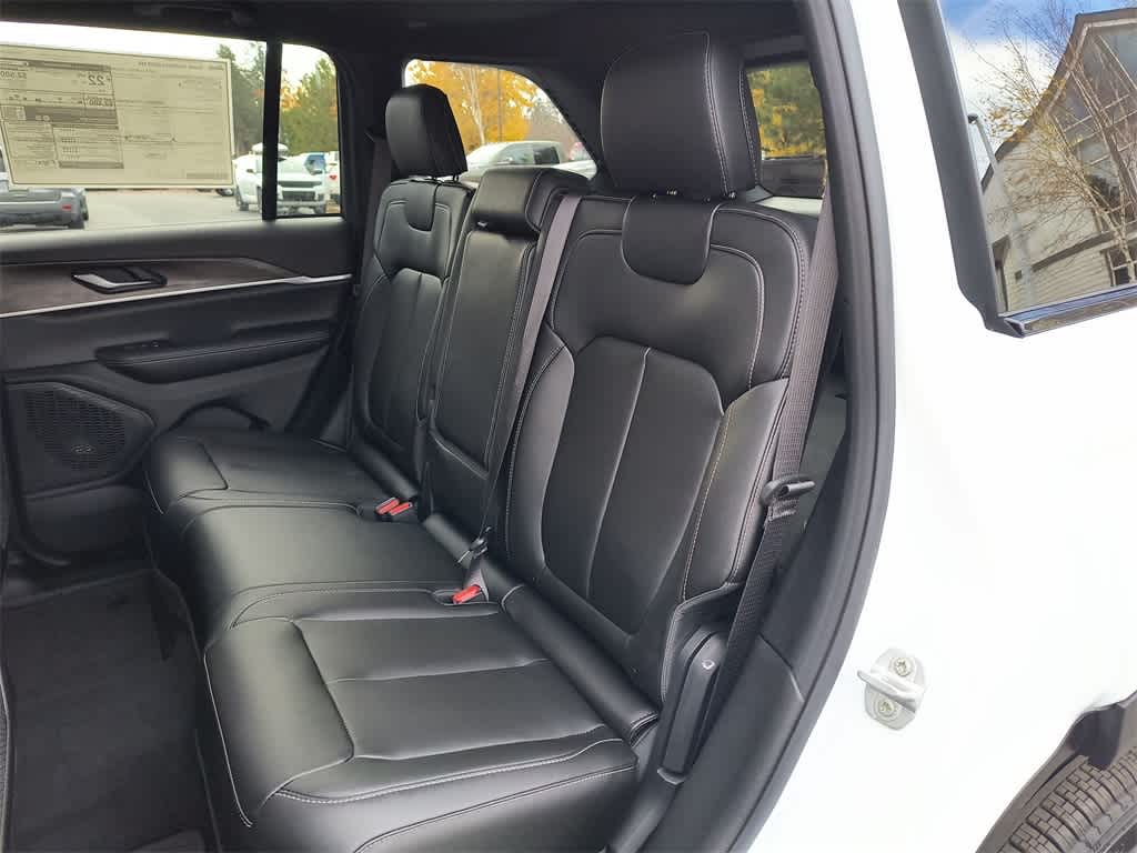 Thumbnail: 2025 Jeep Grand Cherokee - 23