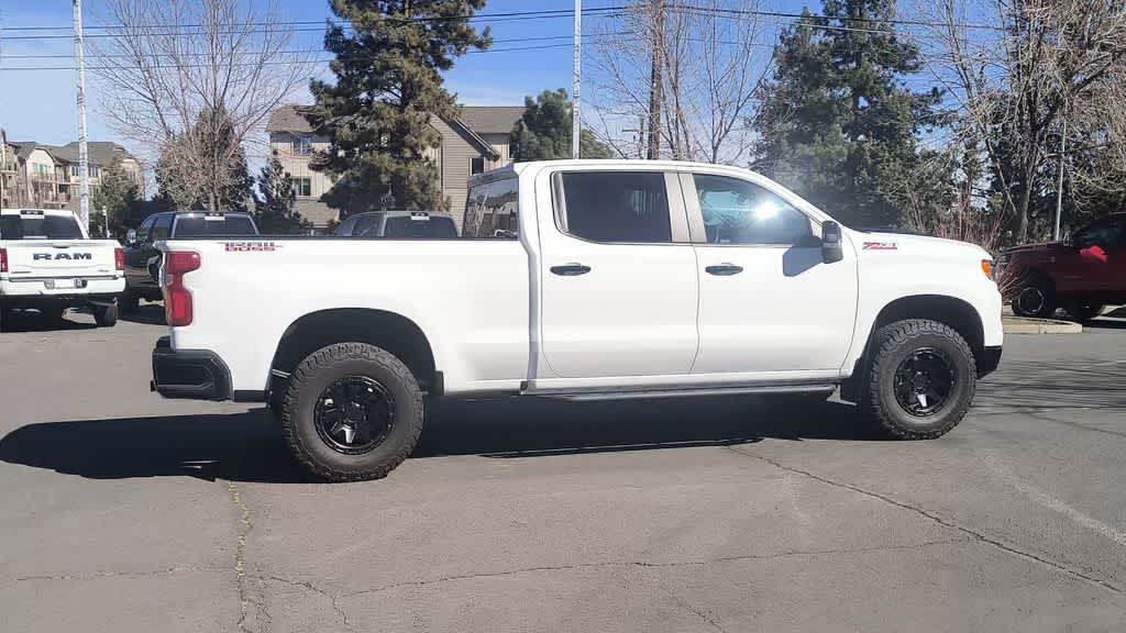 Thumbnail: 2025 Chevrolet Silverado 1500 - 9