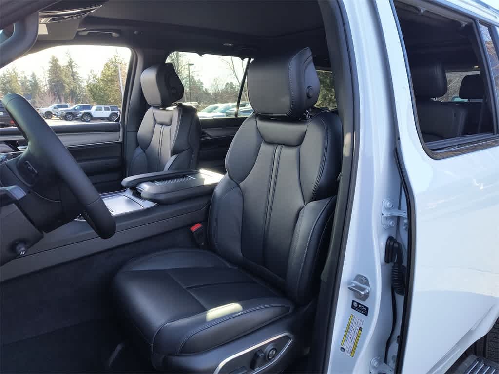 Thumbnail: 2026 Jeep Grand Wagoneer - 11