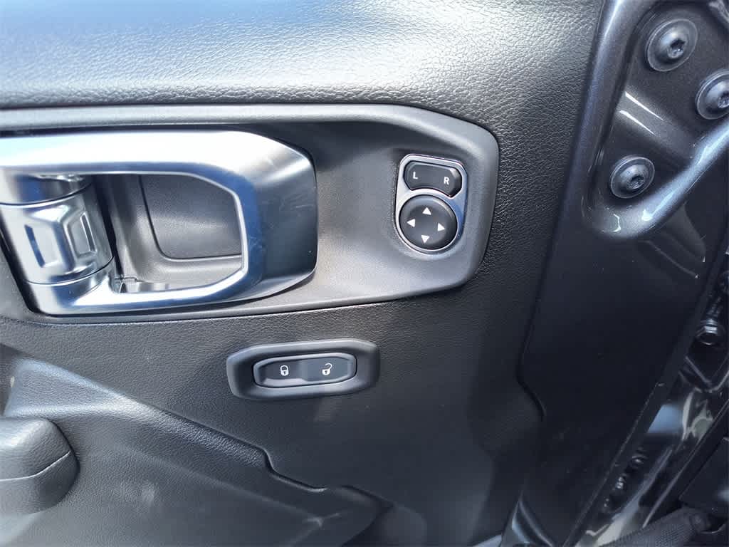 Thumbnail: 2025 Jeep Gladiator - 13