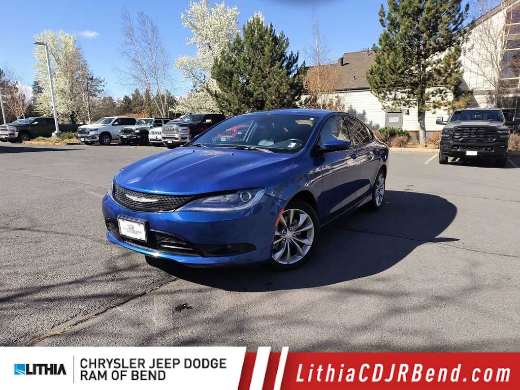 2015 Chrysler 200 S -
                  Bend, OR