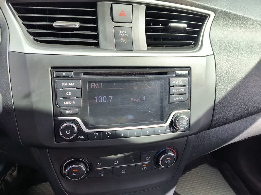 Thumbnail: 2018 Nissan Sentra - 16