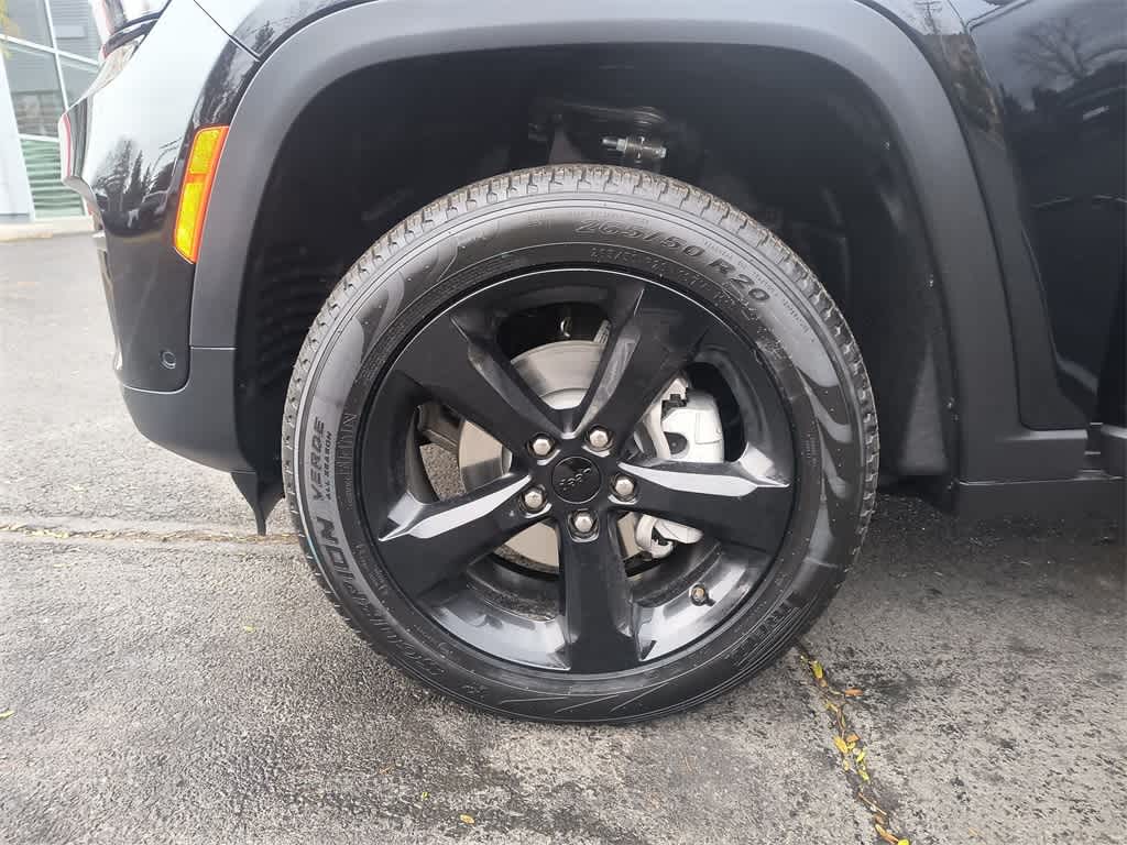 Thumbnail: 2025 Jeep Grand Cherokee - 10