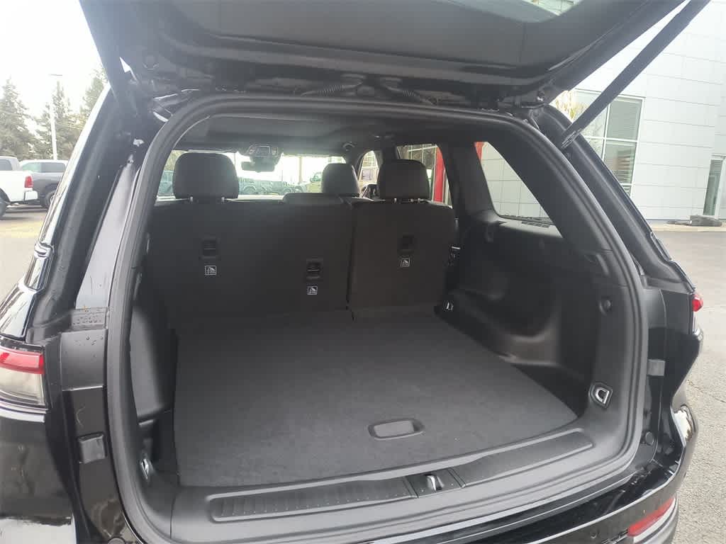 Thumbnail: 2025 Jeep Grand Cherokee - 24