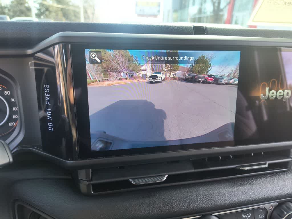 Thumbnail: 2026 Jeep Gladiator - 17