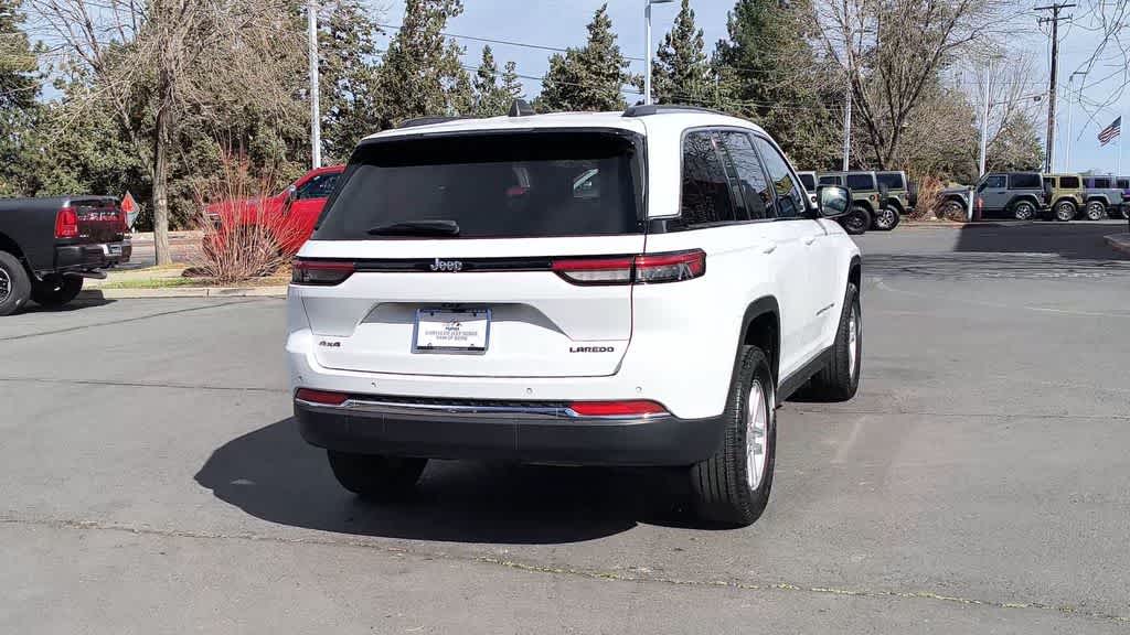 Thumbnail: 2023 Jeep Grand Cherokee - 8