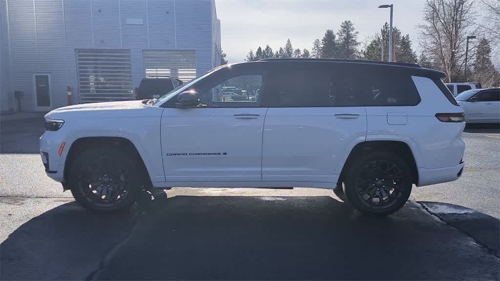 Thumbnail: 2025 Jeep Grand Cherokee - 5