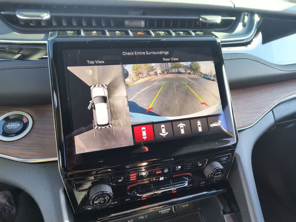 Thumbnail: 2025 Jeep Grand Cherokee L - 17