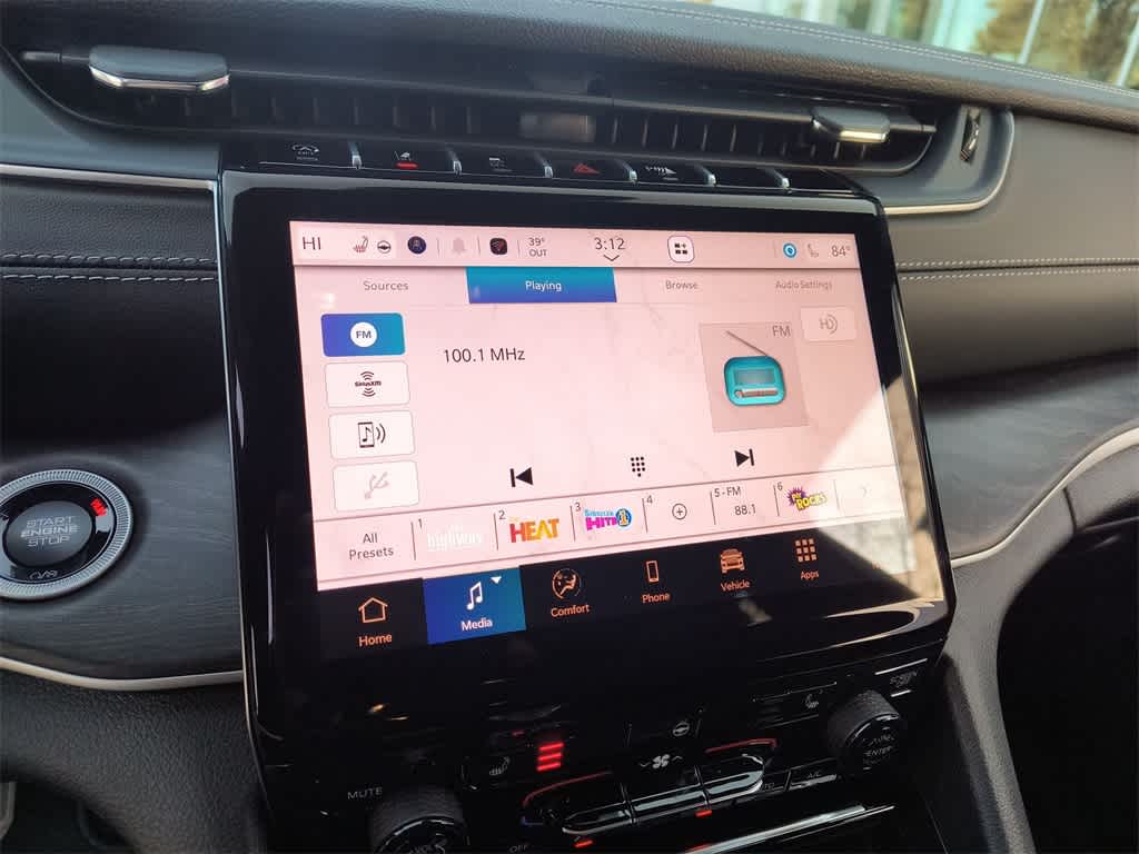 Thumbnail: 2025 Jeep Grand Cherokee L - 16