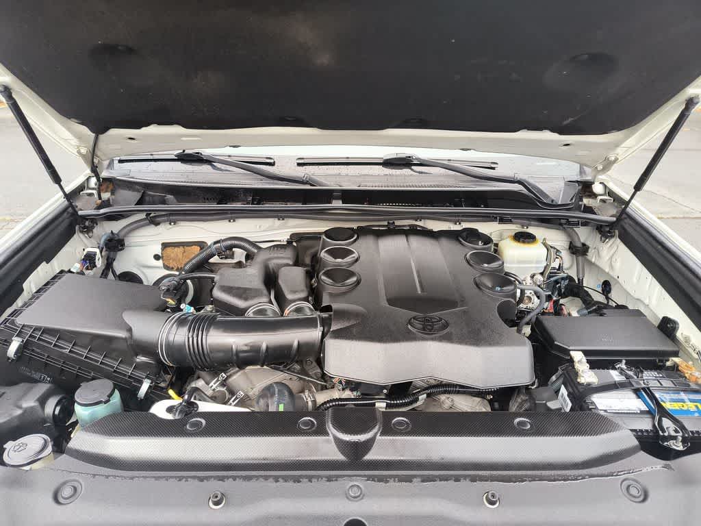 Thumbnail: 2016 Toyota 4Runner - 27