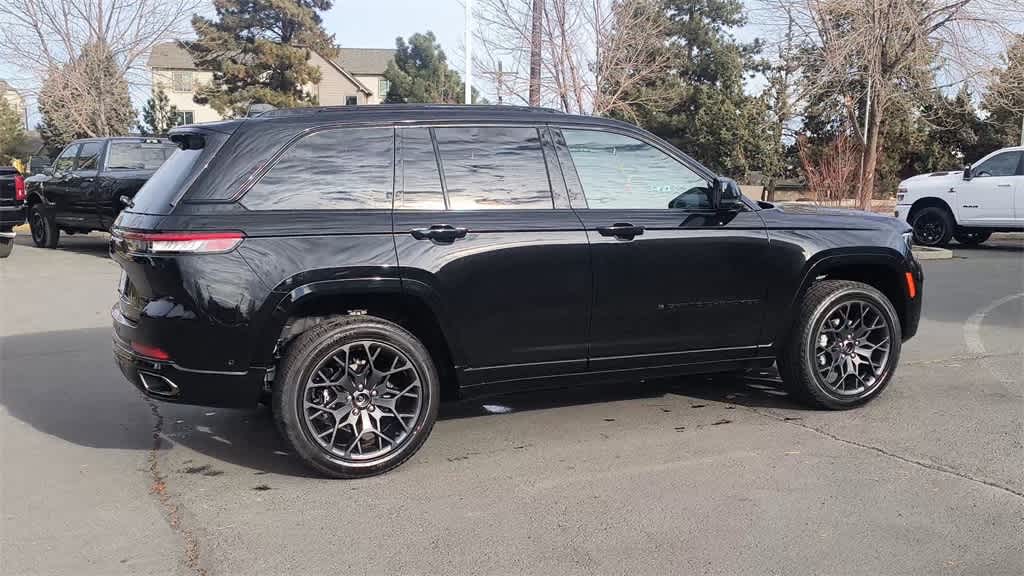 Thumbnail: 2025 Jeep Grand Cherokee - 9