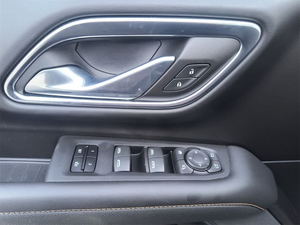 Thumbnail: 2023 GMC Yukon - 13