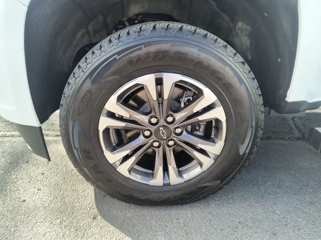 Thumbnail: 2022 Chevrolet Colorado - 10