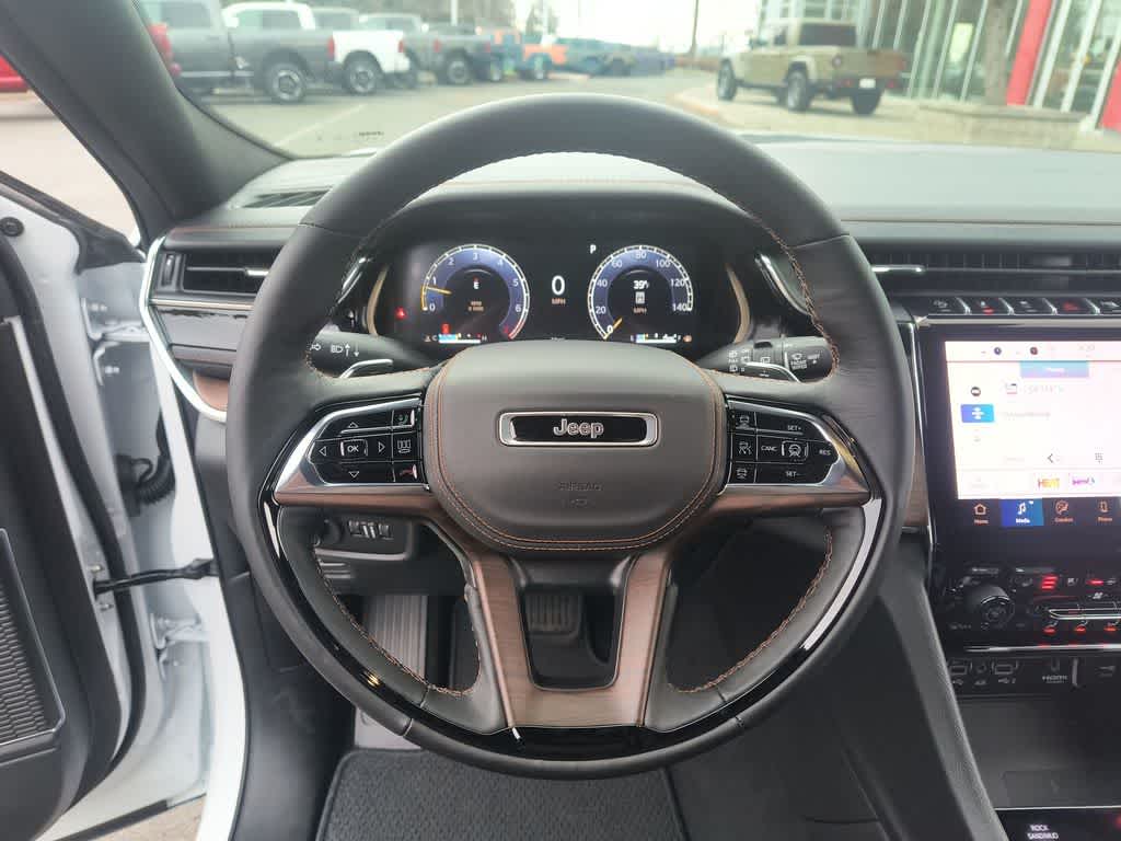 Thumbnail: 2025 Jeep Grand Cherokee L - 14