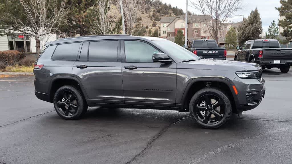 Thumbnail: 2025 Jeep Grand Cherokee L - 2